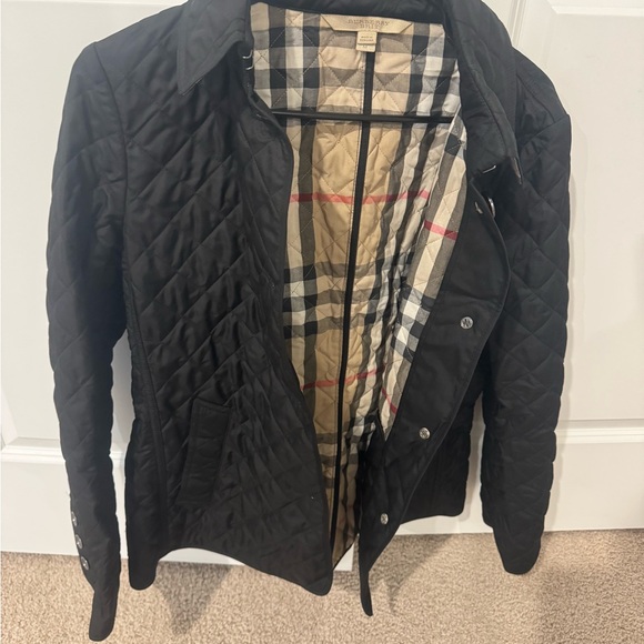Burberry Black Quilted Puffer Jacket - Picture 3 of 4